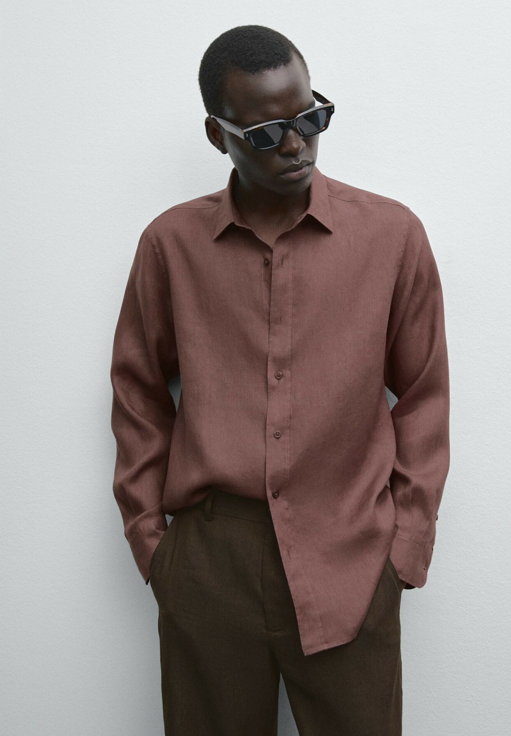 Рубашка Massimo Dutti, темно-фиолетовый
Рубашка Massimo Dutti, темно-фиолетовый