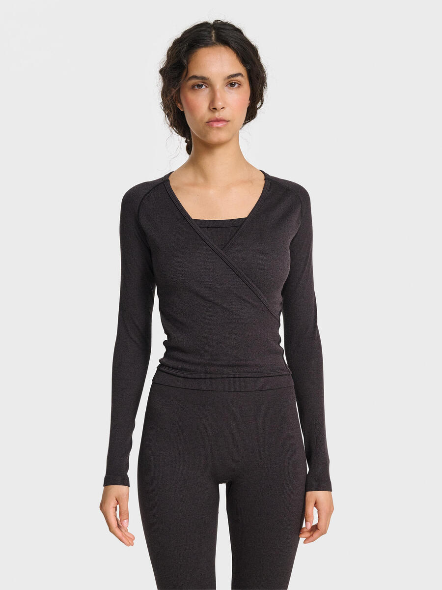 Футболка Hmlyoga Multisport женская HUMMEL
Футболка Hmlyoga Multisport женская HUMMEL