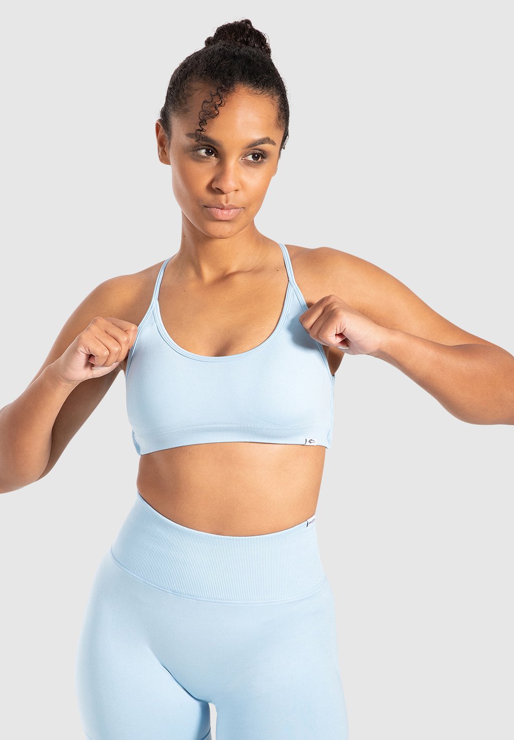 Спортивный бюстгальтер средней поддержки Smilodox, светло-голубой
Спортивный бюстгальтер средней поддержки Smilodox, светло-голубой