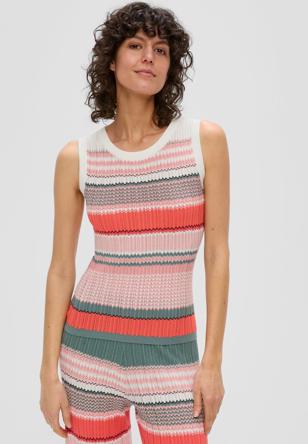 Топ s.Oliver, оранжевый
Топ s.Oliver, оранжевый