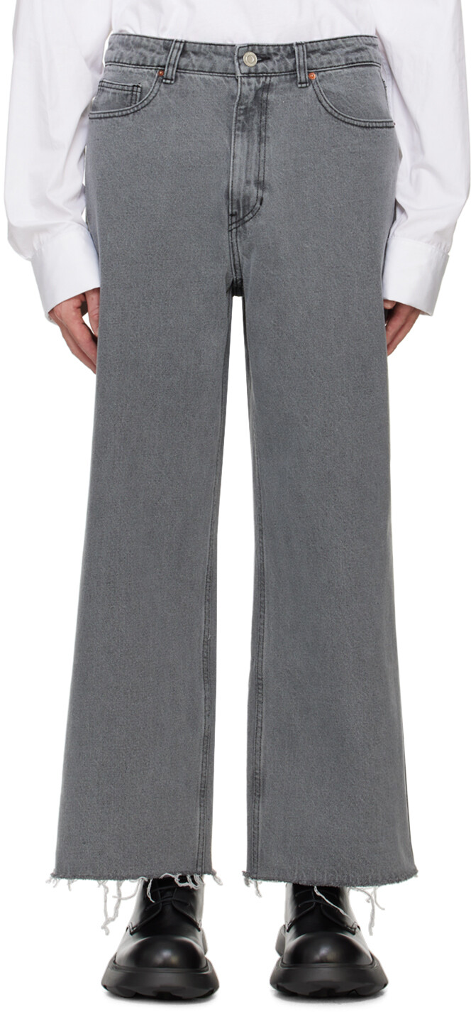 Серые джинсы с низкой посадкой и широкими штанинами RECTO
Серые джинсы с низкой посадкой и широкими штанинами RECTO