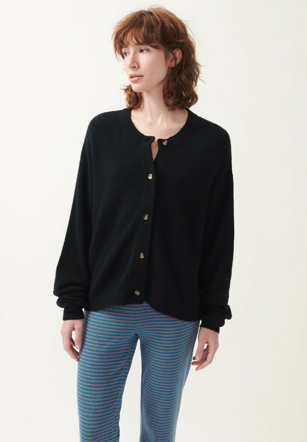 Кардиган DAMSVILLE American Vintage, цвет noir
Кардиган DAMSVILLE American Vintage, цвет noir