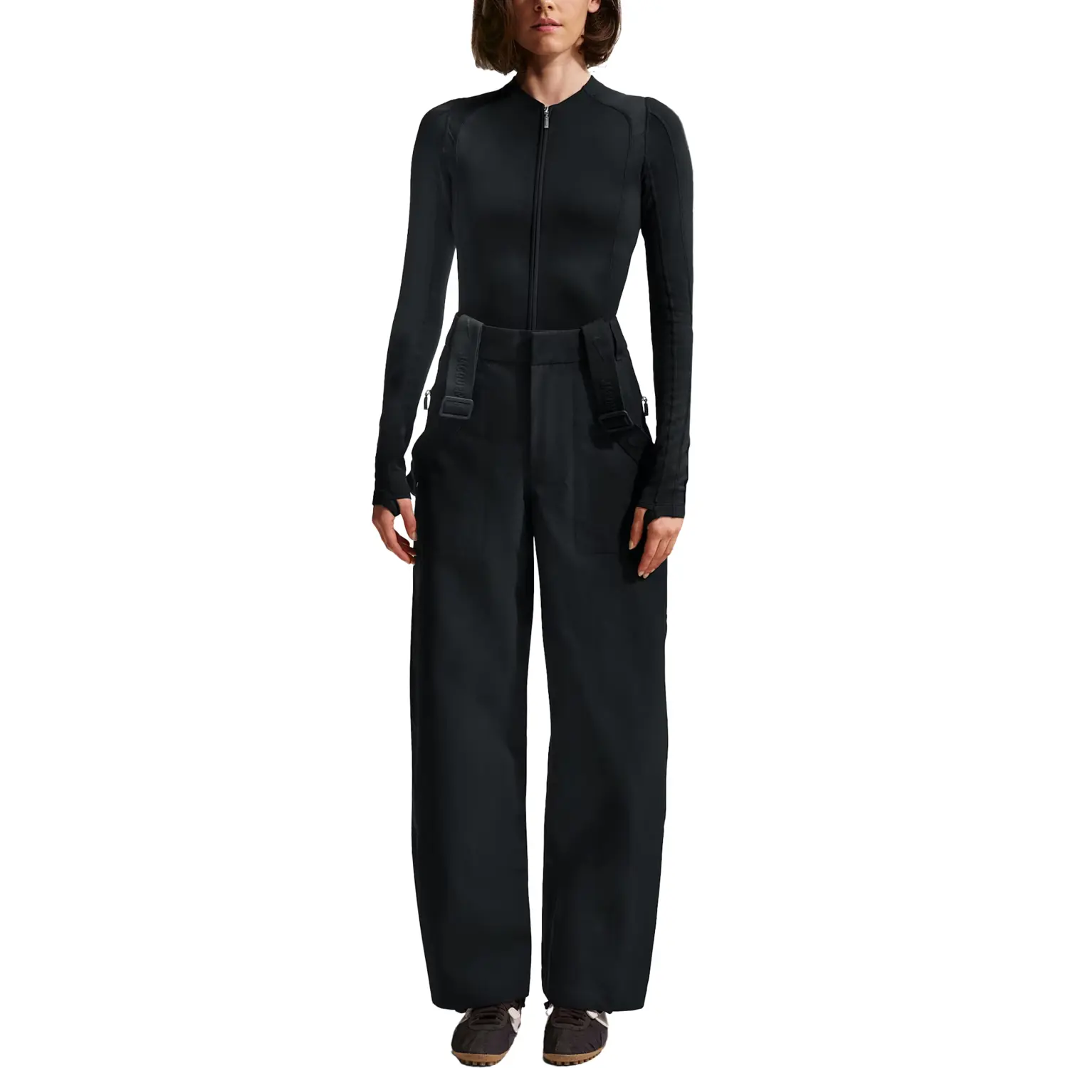 Брюки X Jacquemus GORE TEX Nike, черный
Брюки X Jacquemus GORE TEX Nike, черный