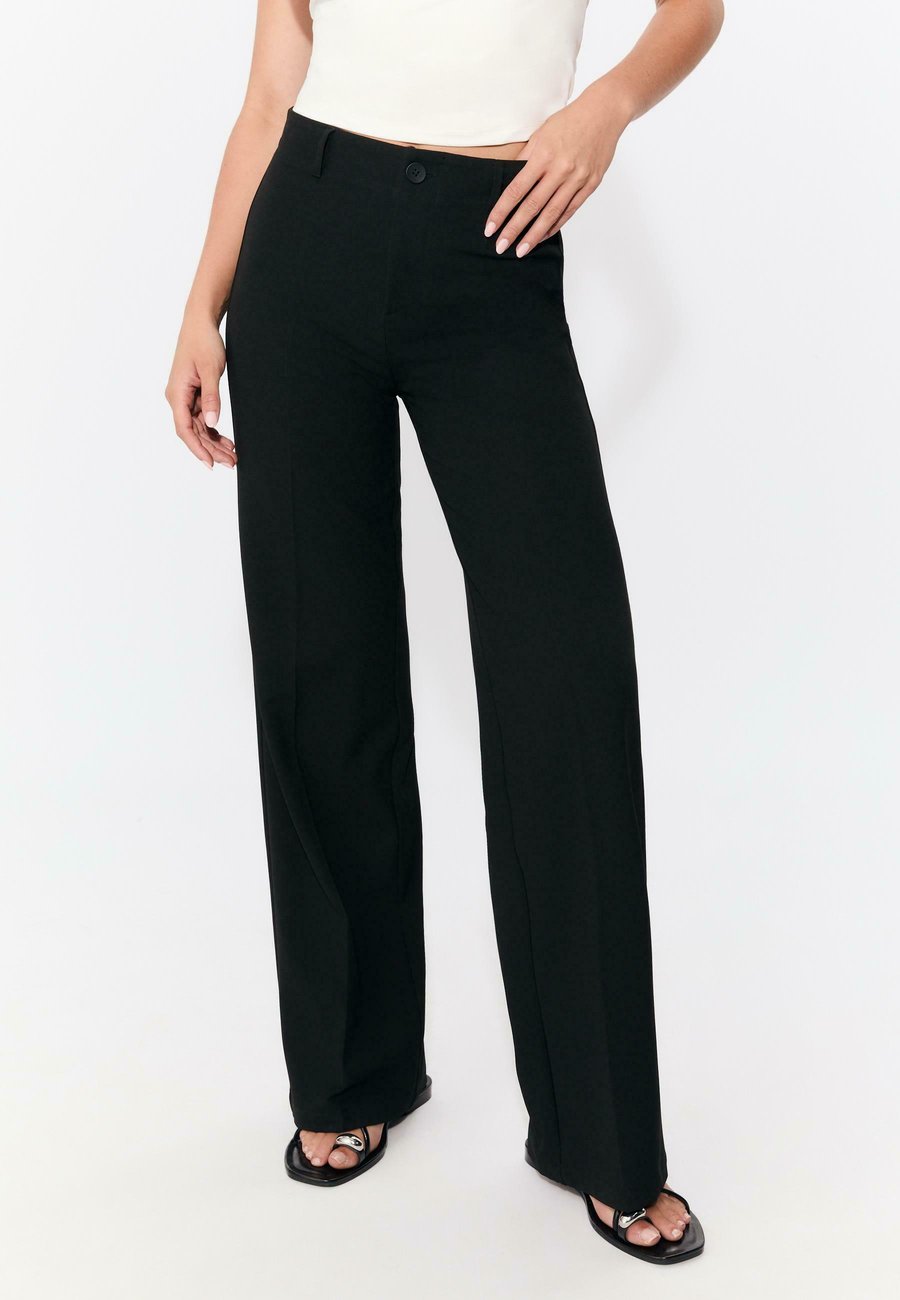 Брюки Stradivarius WIDE-FORMAL, Black
Брюки Stradivarius WIDE-FORMAL, Black