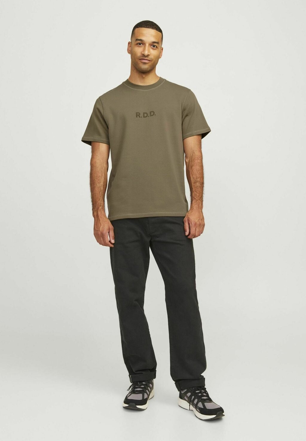 Базовая футболка GEDRUCKT RUNDHALS R.D.D. ROYAL DENIM DIVISION, зеленый
Базовая футболка GEDRUCKT RUNDHALS R.D.D. ROYAL DENIM DIVISION, зеленый