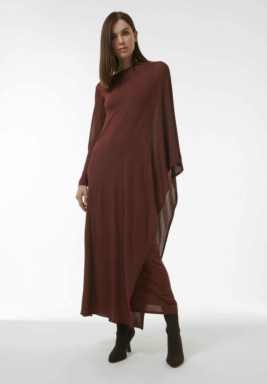 Платье Leem ASYMMETRIC SLEEVE, Brown
Платье Leem ASYMMETRIC SLEEVE, Brown