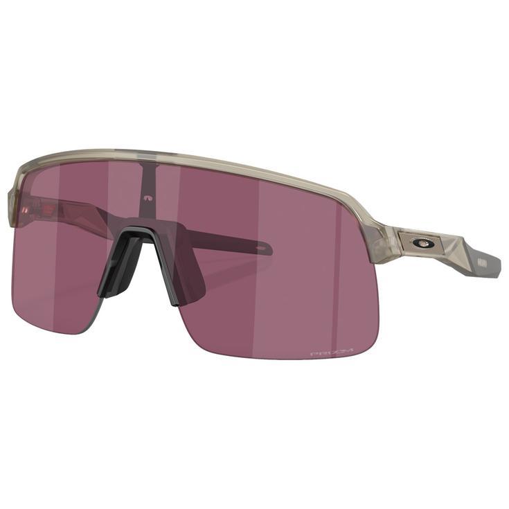 Солнцезащитные очки sutro lite matte grey ink prizm road black Oakley
Солнцезащитные очки sutro lite matte grey ink prizm road black Oakley