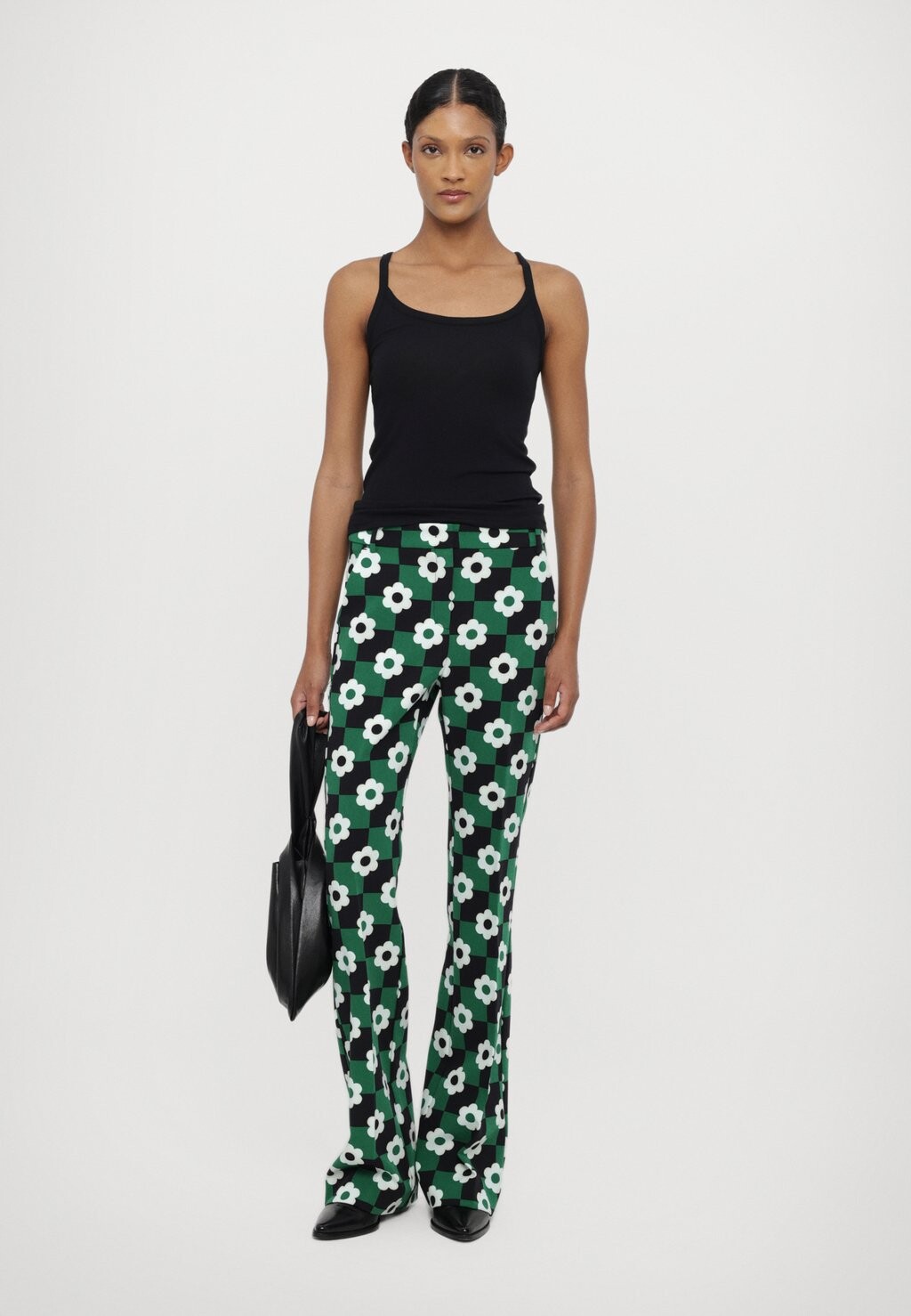 Брюки WILMA MAX&Co., зеленый
Брюки WILMA MAX&Co., зеленый