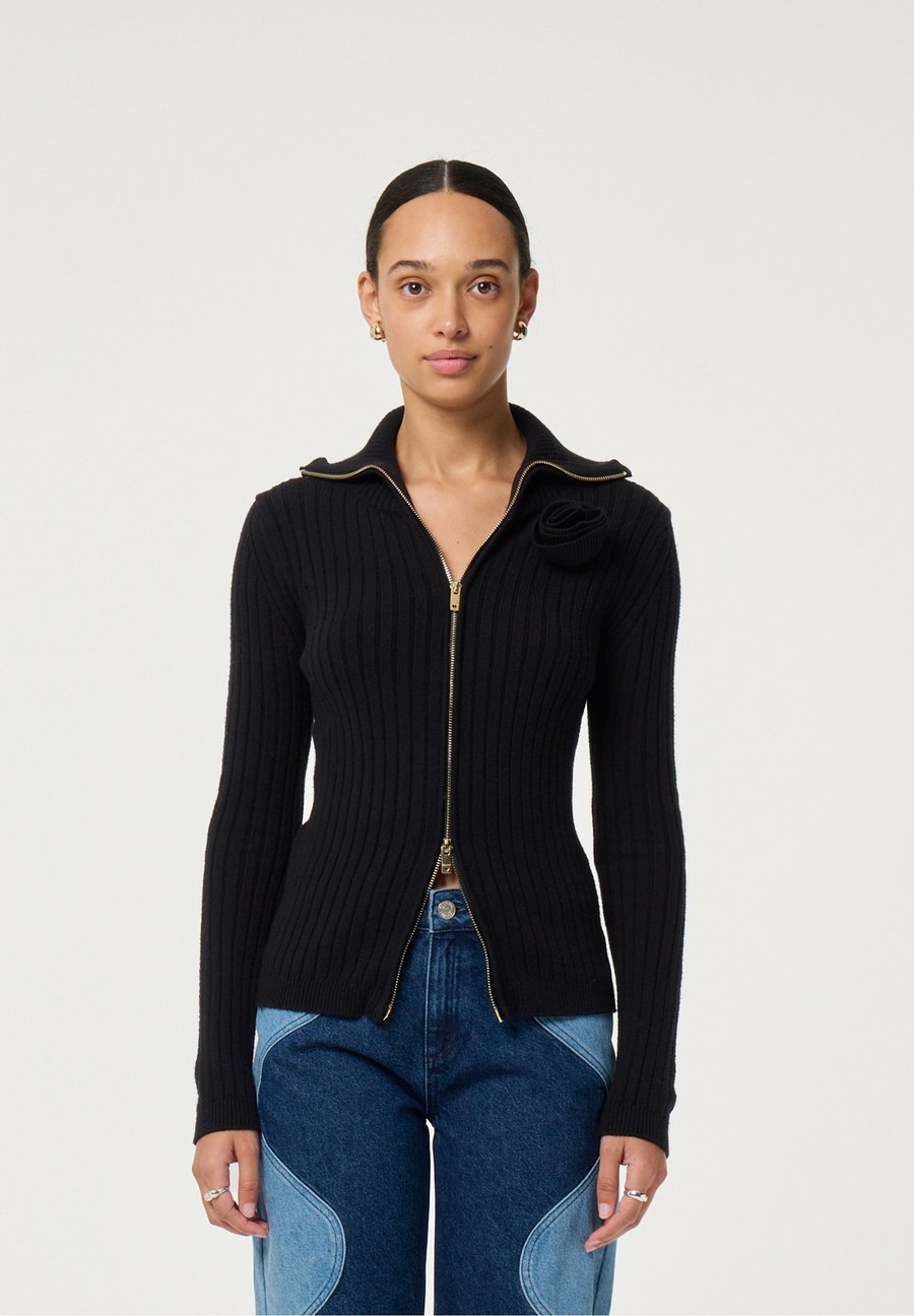 Кардиган Fabienne Chapot Cardigan, Black
Кардиган Fabienne Chapot Cardigan, Black