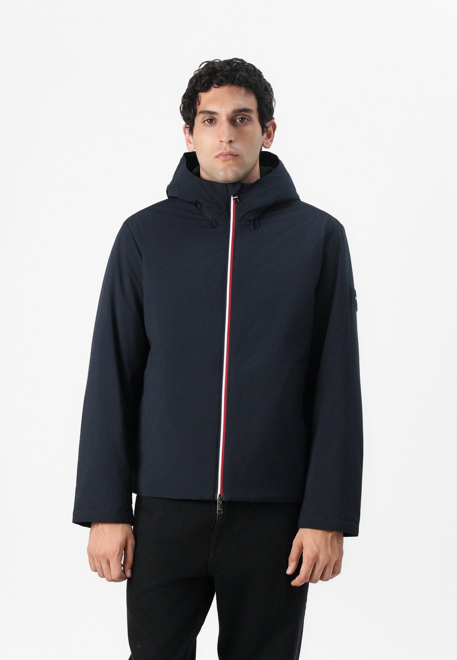Куртка Tommy Hilfiger HOODED JACKET, Desert Sky/Dark Blue
Куртка Tommy Hilfiger HOODED JACKET, Desert Sky/Dark Blue