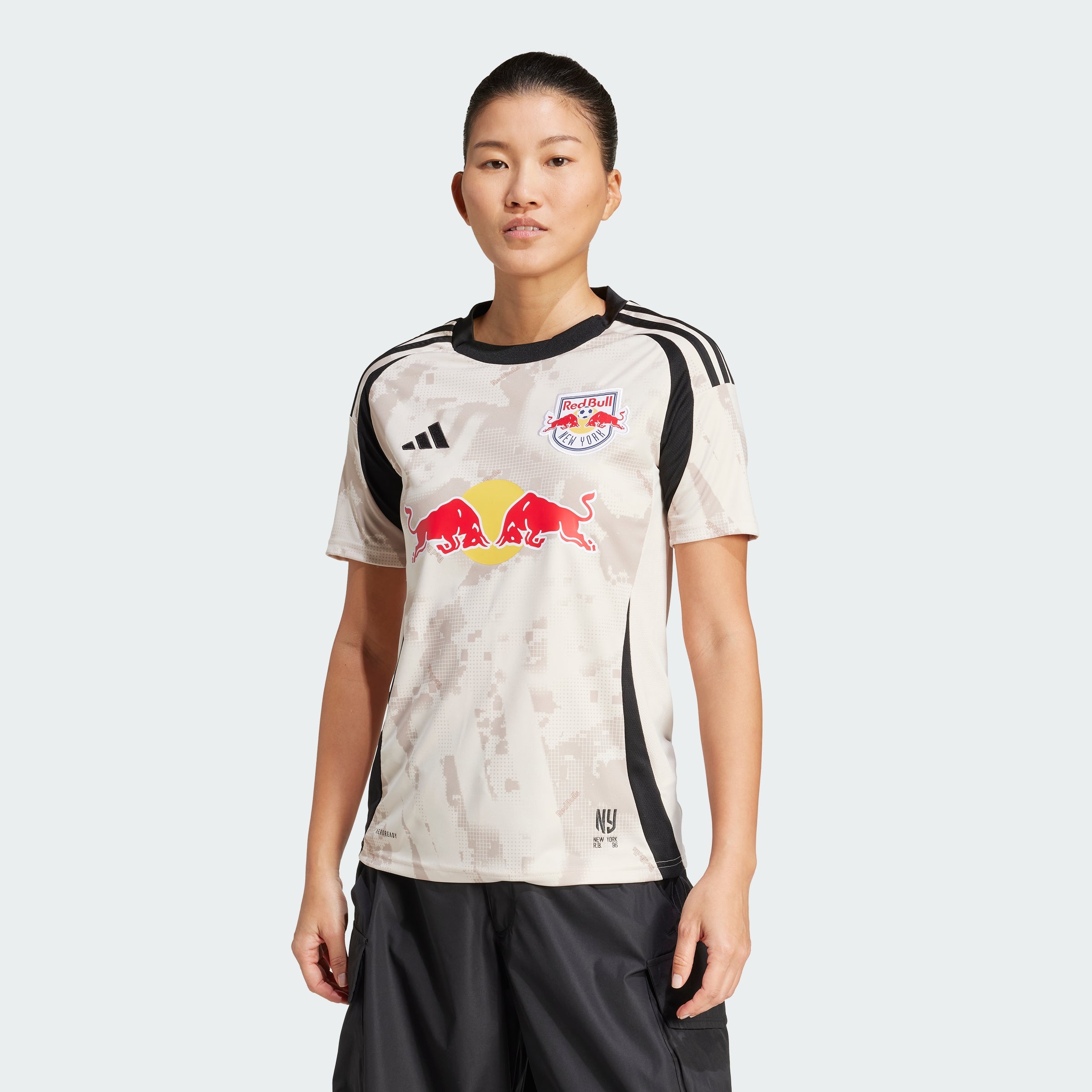 Женская футболка Adidas New York Red Bulls 25/26 гостевая
Женская футболка Adidas New York Red Bulls 25/26 гостевая