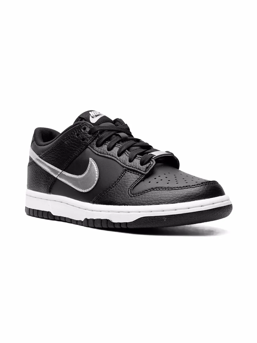 Кроссовки Dunk Low из коллаборации с NBA Nike Kids, черный
Кроссовки Dunk Low из коллаборации с NBA Nike Kids, черный