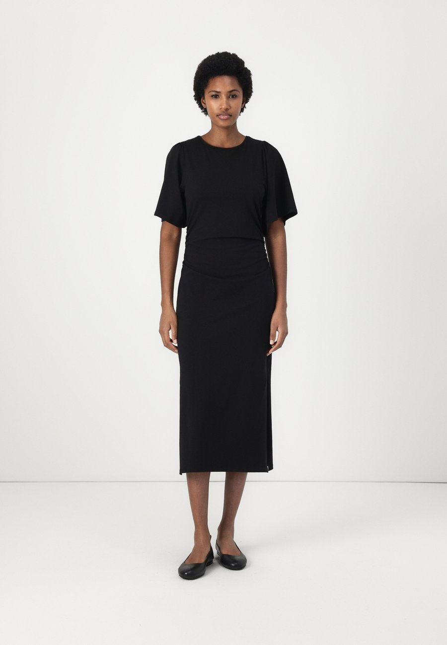 Платье Bruuns Bazaar ALNUS NATHALA DRESS, Black
Платье Bruuns Bazaar ALNUS NATHALA DRESS, Black