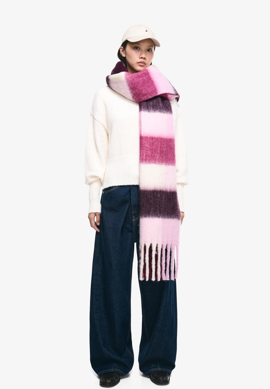 Шарф Bershka CHECK, Bordeaux
Шарф Bershka CHECK, Bordeaux