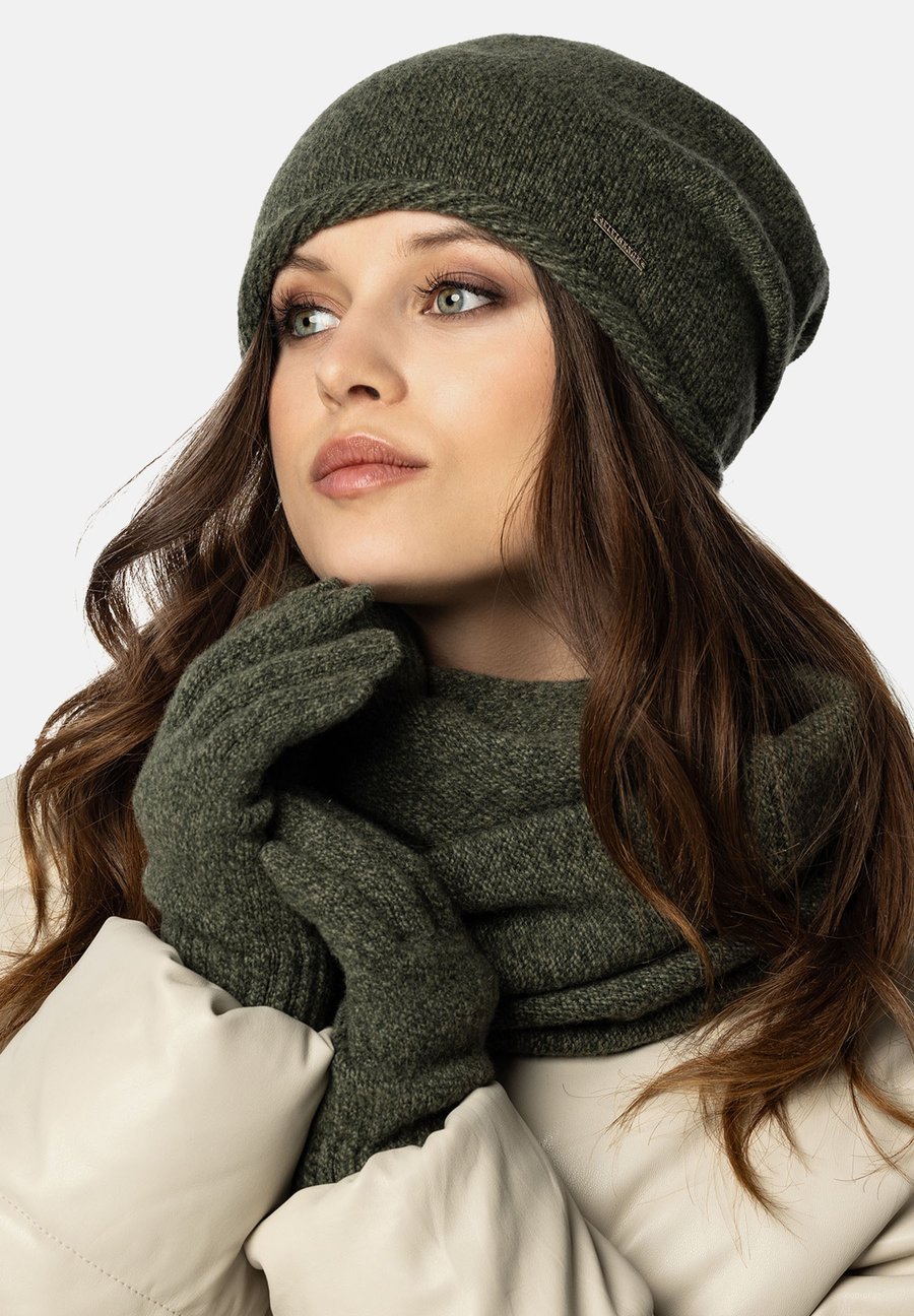 Шапка Vivisence SET, Green Melange/Mottled Green
Шапка Vivisence SET, Green Melange/Mottled Green