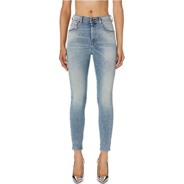 Джинсы женские DIESEL, голубой
Джинсы женские DIESEL, голубой