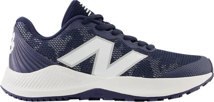 Кроссовки FuelCell Trainer v7 TF Big Kid 'Team Navy Optic White', синий
Кроссовки FuelCell Trainer v7 TF Big Kid 'Team Navy Optic White', синий