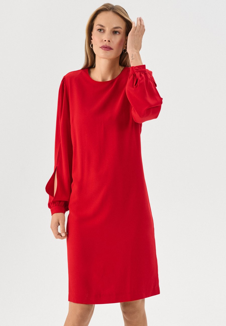 Платье QUIOSQUE Day dress, Red
Платье QUIOSQUE Day dress, Red