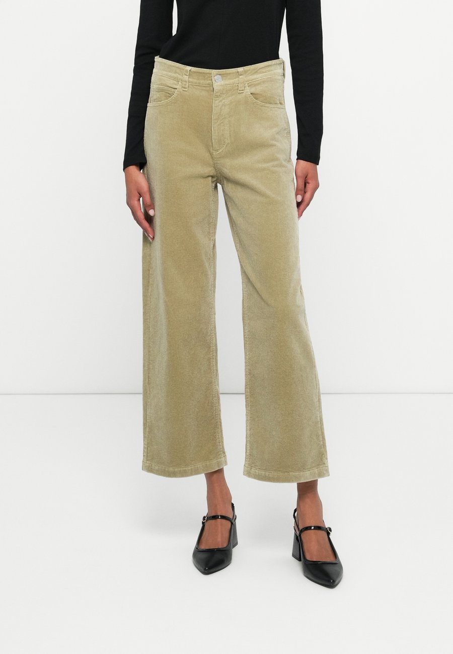 Брюки Marc O'Polo DENIM Trousers, Artichoke Leaf/Khaki
Брюки Marc O'Polo DENIM Trousers, Artichoke Leaf/Khaki
