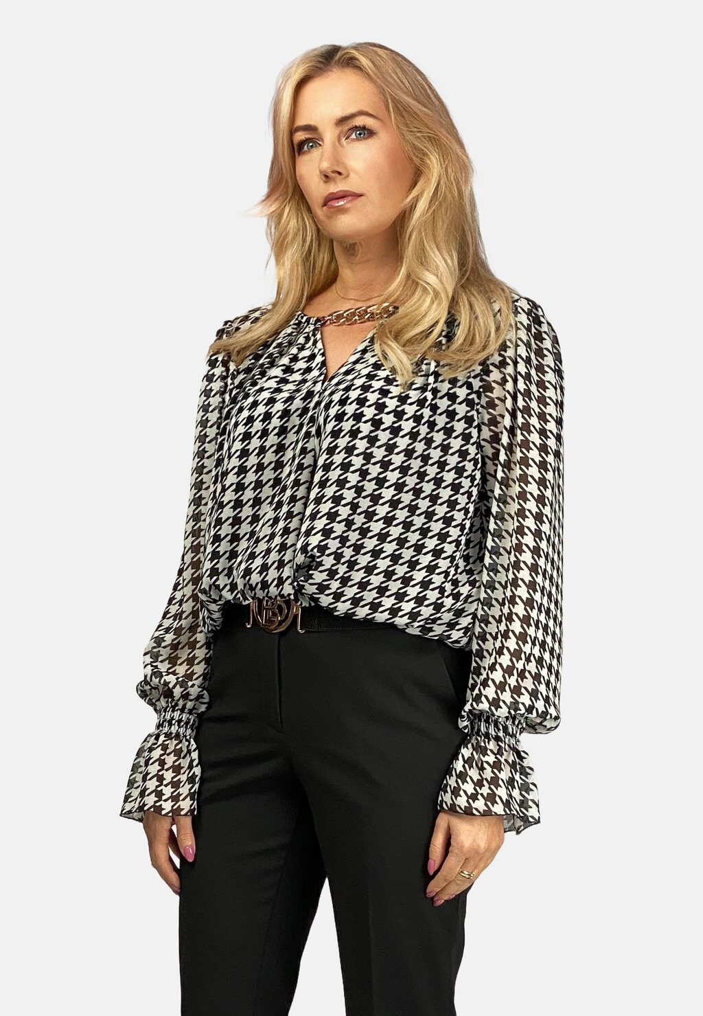 Блузка WITH CHAIN REGINA FASHION, цвет white with black pattern
Блузка WITH CHAIN REGINA FASHION, цвет white with black pattern