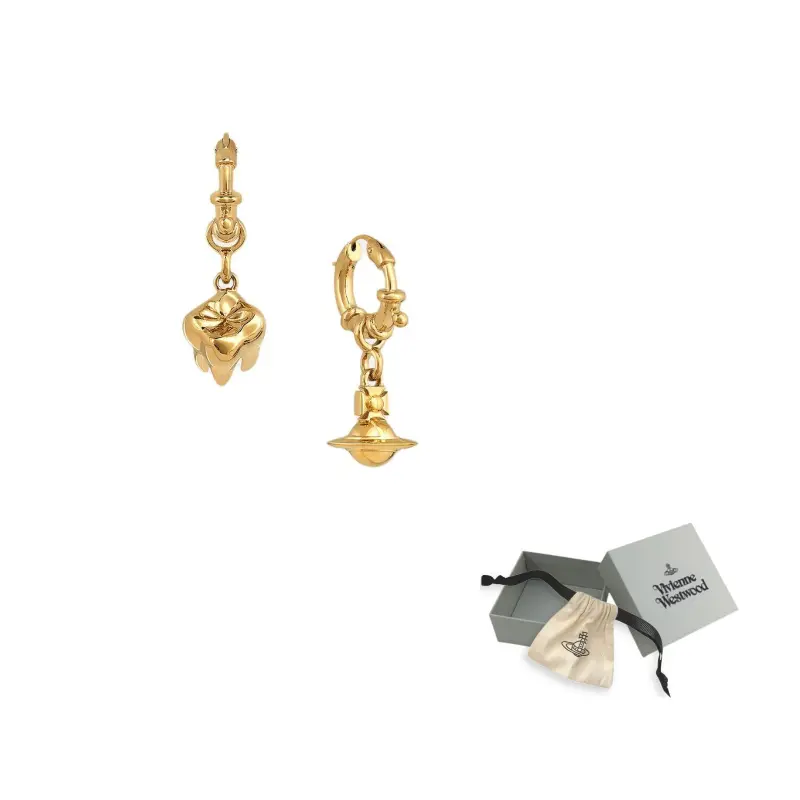 Vivienne Westwood Латунные серьги-кольца с 3D-эффектом "Зубы Сатурна" для женщин, цвет gold
Vivienne Westwood Латунные серьги-кольца с 3D-эффектом "Зубы Сатурна" для женщин, цвет gold