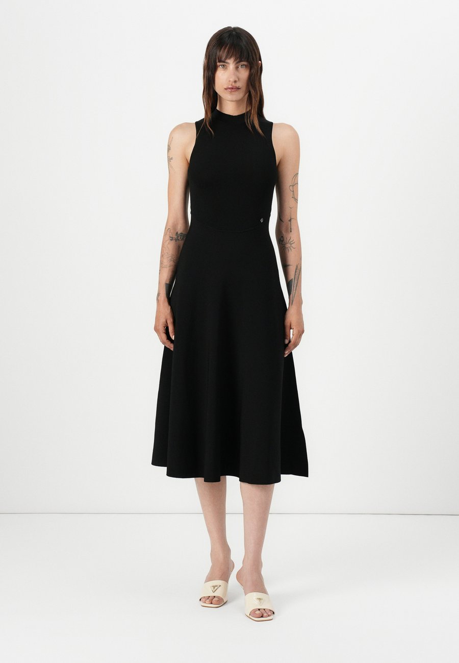 Платье Guess CASSANDRA , Jet Black/Black
Платье Guess CASSANDRA , Jet Black/Black