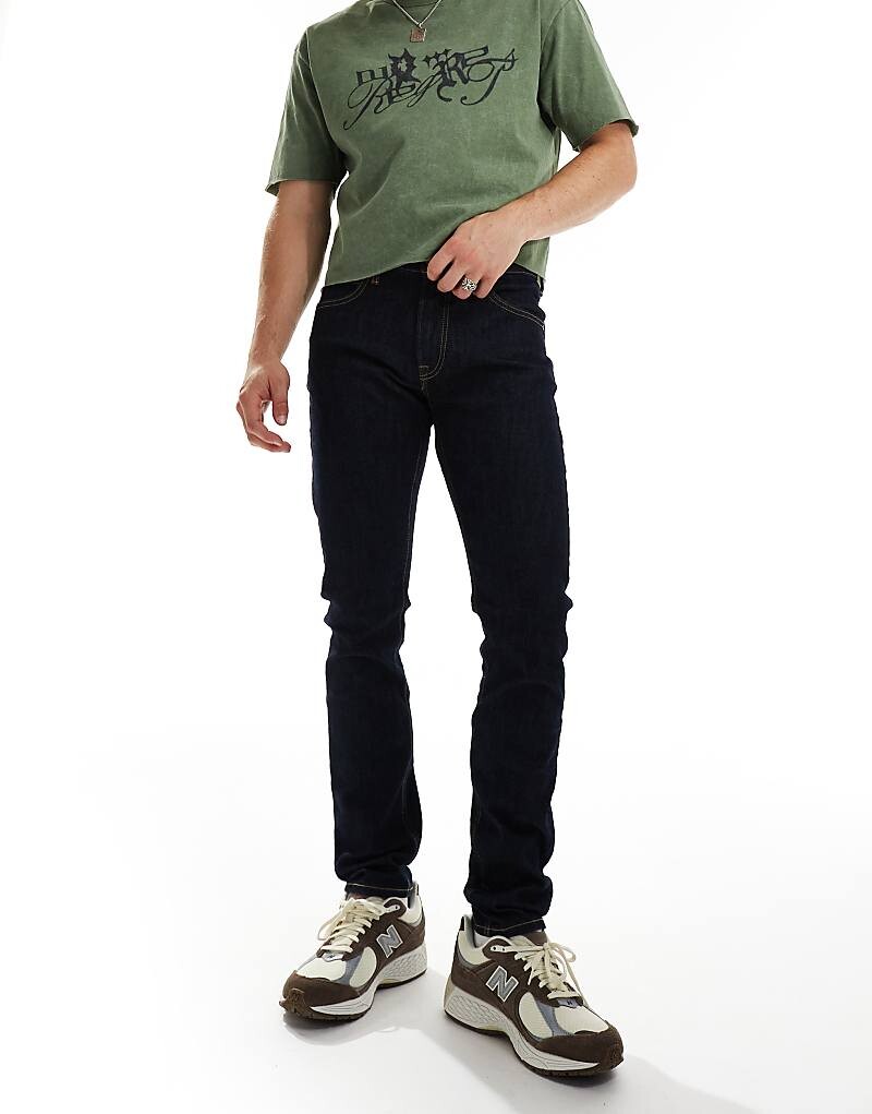 Темные узкие зауженные джинсы Lee Luke, после полоскания
Темные узкие зауженные джинсы Lee Luke, после полоскания