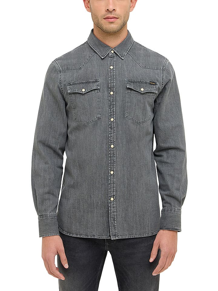 Mustang Джинсовая рубашка серого цвета
Mustang Джинсовая рубашка серого цвета