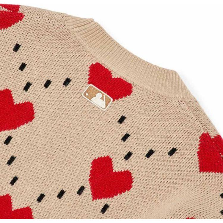 Трикотажная унисекс бежево-желтая футболка MLB
Трикотажная унисекс бежево-желтая футболка MLB