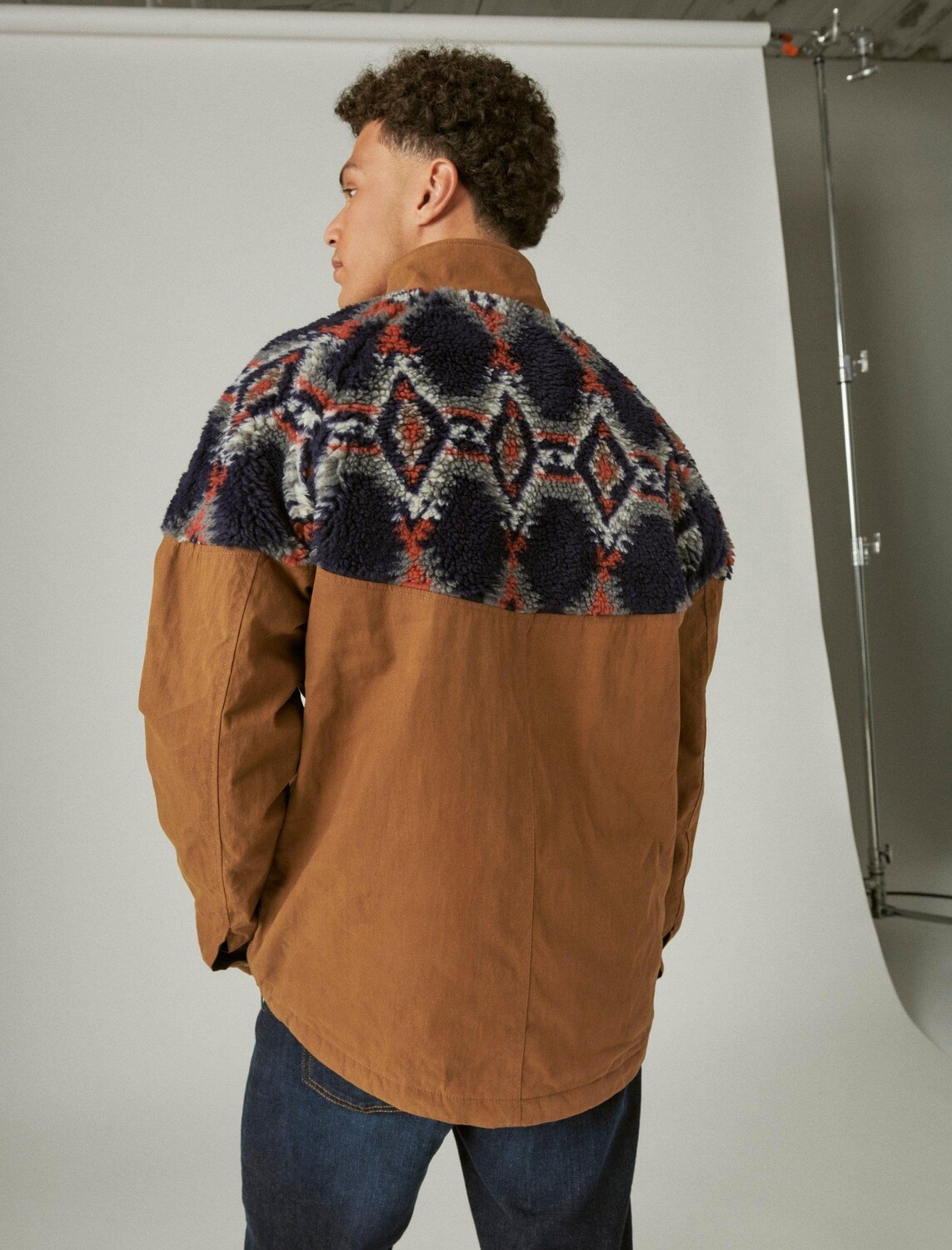 Мужской анорак из смеси искусственной овчины Lucky Brand, цвет Natural
Мужской анорак из смеси искусственной овчины Lucky Brand, цвет Natural