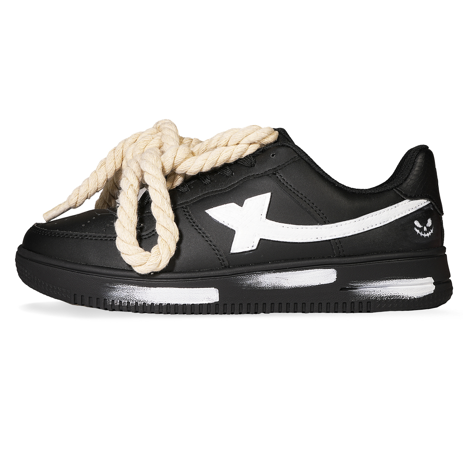 XTEP Кроссовки Air Force One нескользящие амортизирующие износостойкие низкие скейтерские унисекс черно-белые, цвет Black White
XTEP Кроссовки Air Force One нескользящие амортизирующие износостойкие низкие скейтерские унисекс черно-белые, цвет Black White