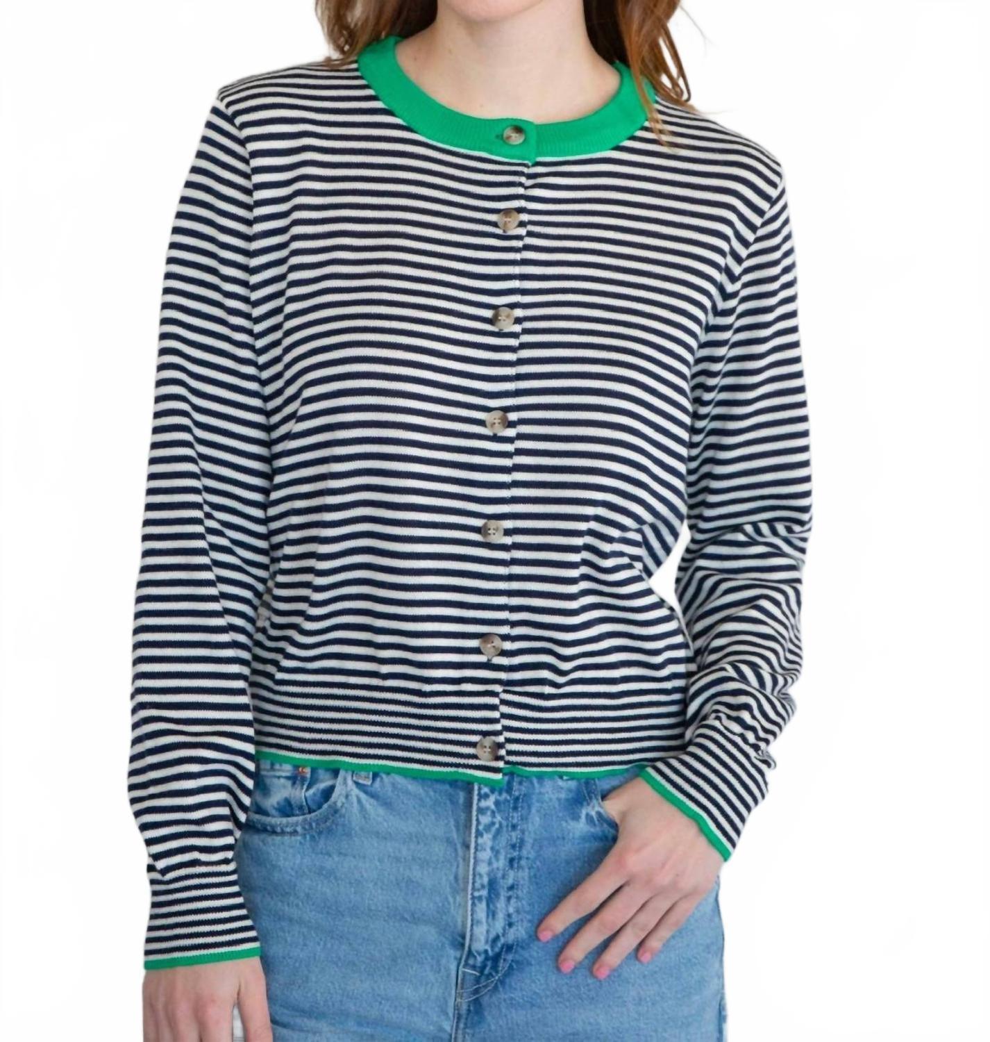 Кардиган Jocelyn в темно-синем Azalea
Кардиган Jocelyn в темно-синем Azalea