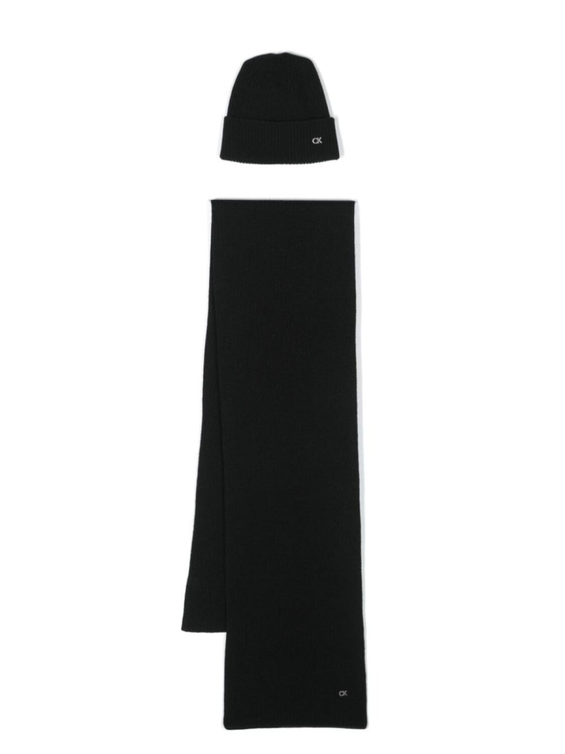 Calvin Klein комплект из шапки бини и шарфа с логотипом, черный
Calvin Klein комплект из шапки бини и шарфа с логотипом, черный