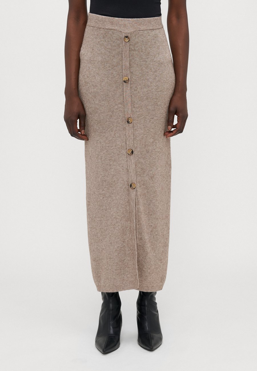 Юбка ONLY Tall ONLIBI BUTTON SKIRT , Fungi Melange/Light Grey
Юбка ONLY Tall ONLIBI BUTTON SKIRT , Fungi Melange/Light Grey