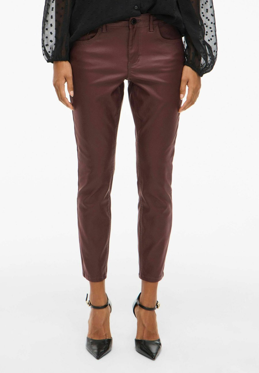 Брюки VILA Petite Trousers, Winetasting/Bordeaux
Брюки VILA Petite Trousers, Winetasting/Bordeaux