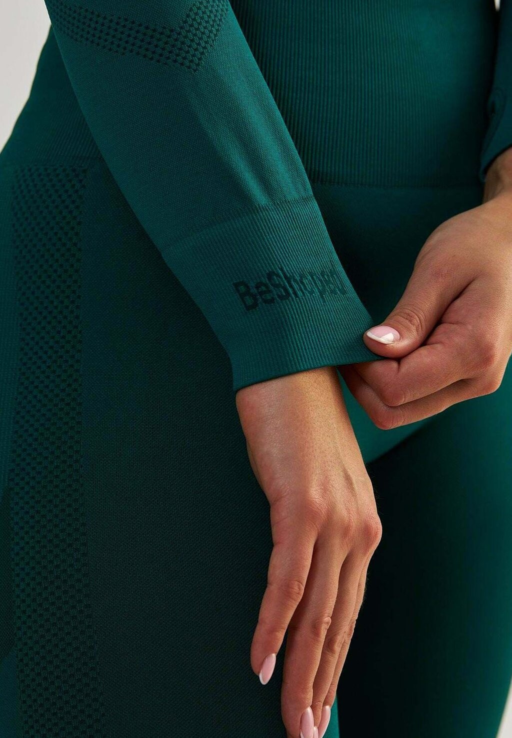 Рубашка с длинным рукавом BeShaped, темно-зеленый
Рубашка с длинным рукавом BeShaped, темно-зеленый