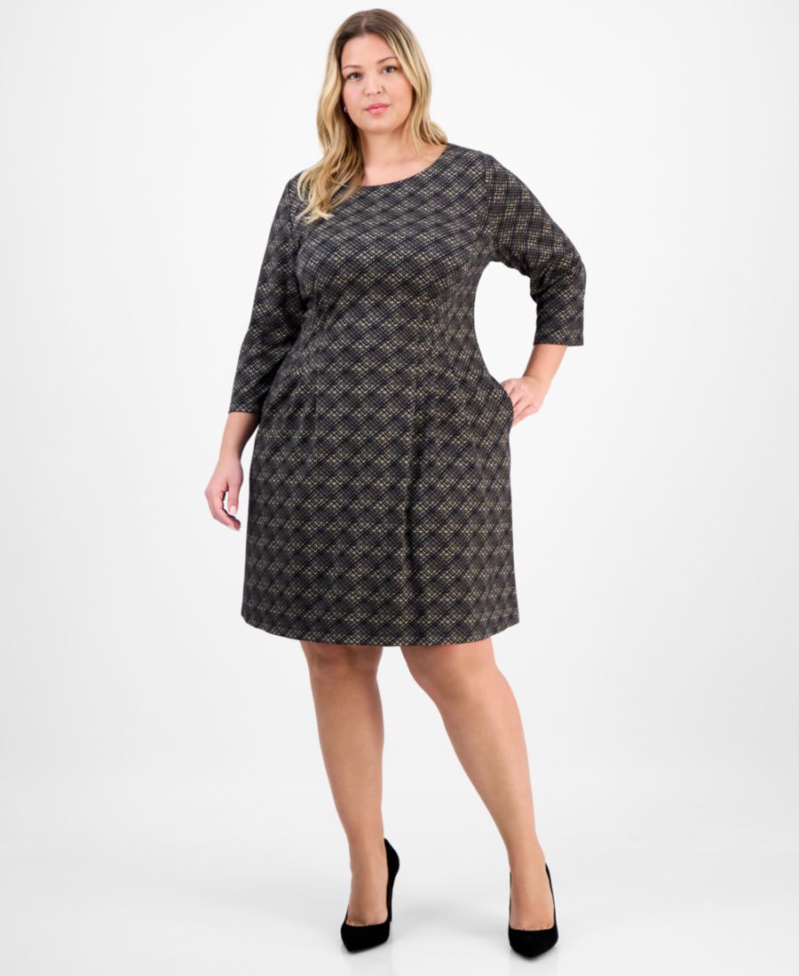 Платье большого размера из трикотажа с длинными рукавами, складками спереди и расклешенной юбкой Connected, Cam
Платье большого размера из трикотажа с длинными рукавами, складками спереди и расклешенной юбкой Connected, Cam