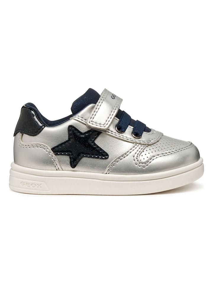 Низкие кроссовки Geox, серебряный
Низкие кроссовки Geox, серебряный