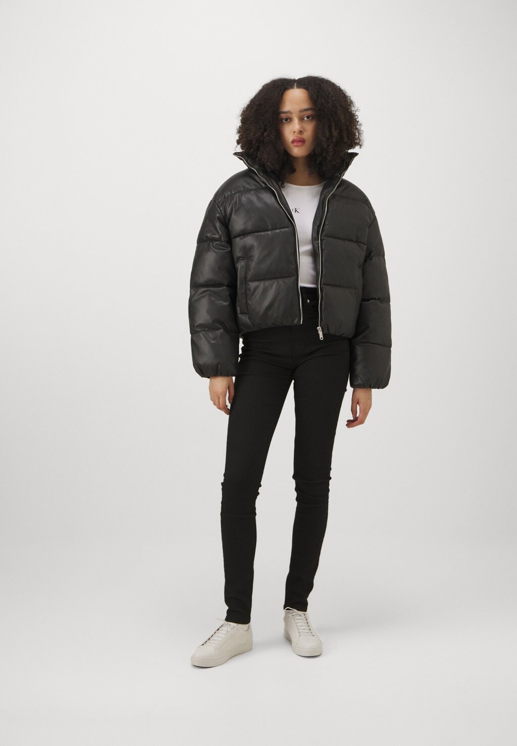 Зимняя куртка PUFFER Calvin Klein, черный
Зимняя куртка PUFFER Calvin Klein, черный