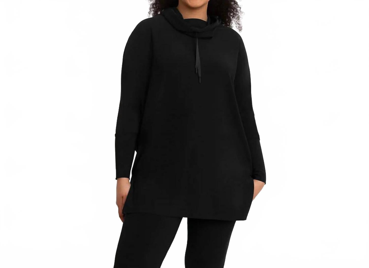 Кроссовер туника с длинным рукавом в черном цвете Sympli
Кроссовер туника с длинным рукавом в черном цвете Sympli