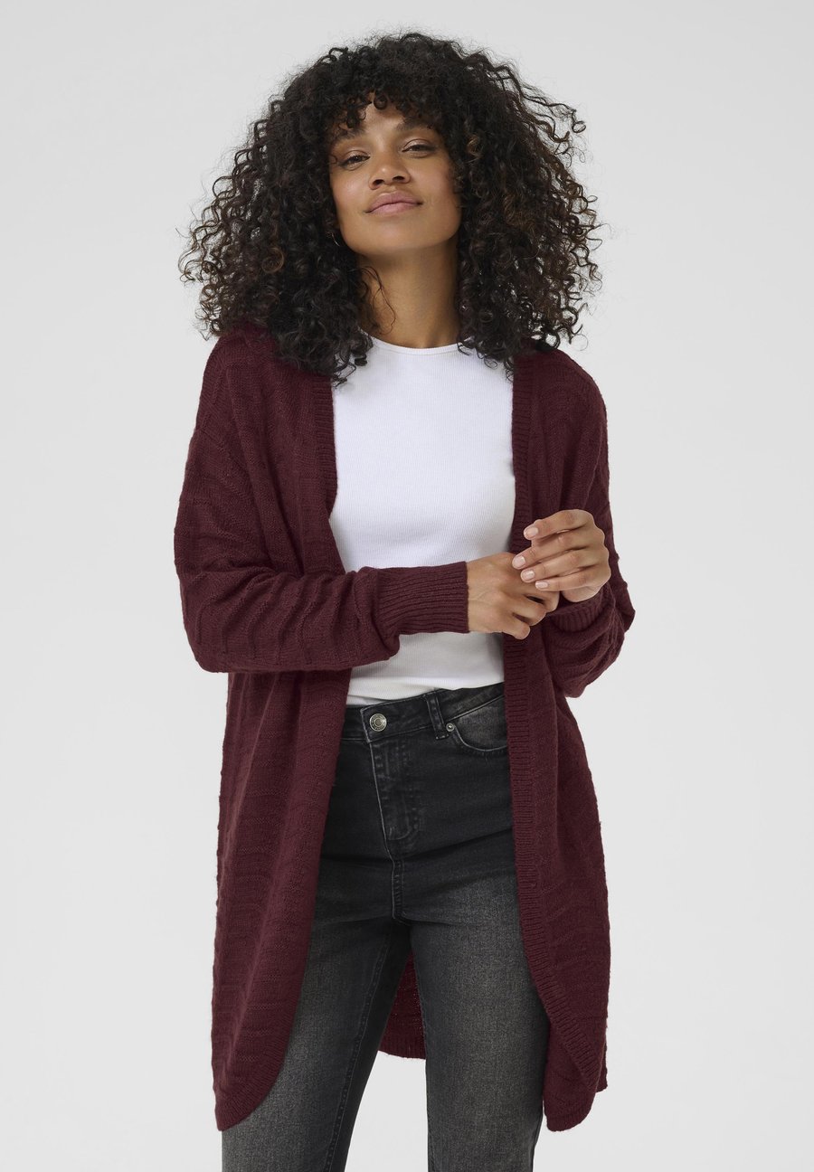 Кардиган Kaffe EMRIA , Windsor Wine/Dark Red
Кардиган Kaffe EMRIA , Windsor Wine/Dark Red