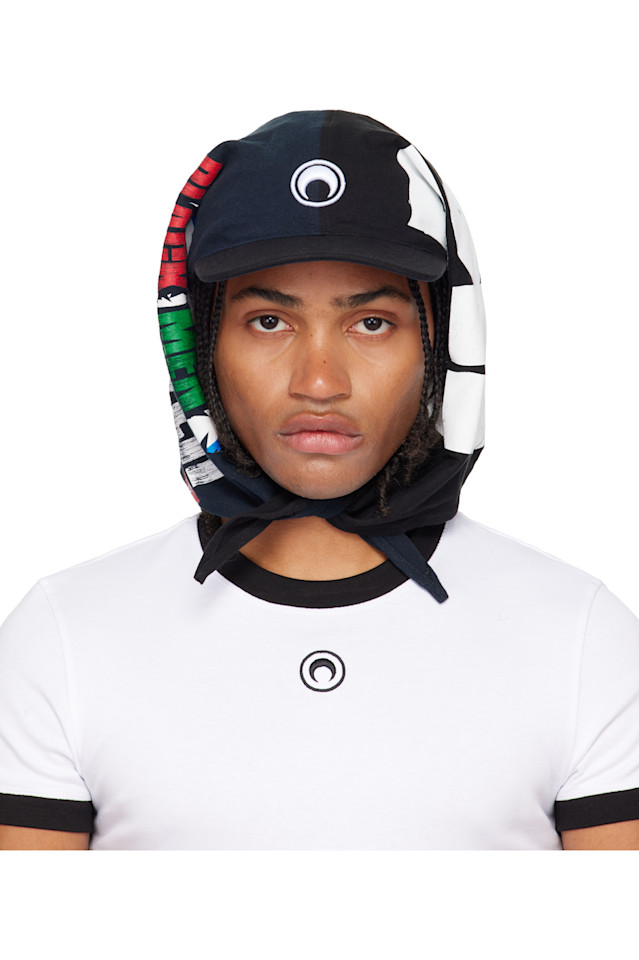 Футболки с обновленным графическим рисунком, кепка с вуалью Marine Serre, черный
Футболки с обновленным графическим рисунком, кепка с вуалью Marine Serre, черный