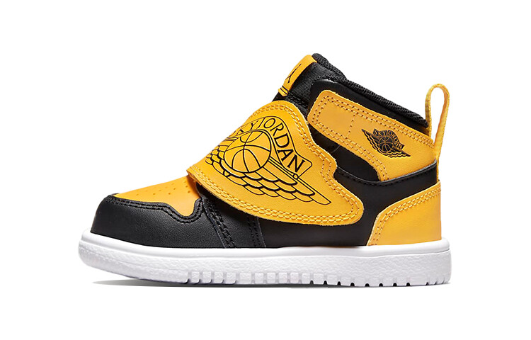 Кроссовки Jordan Sky Jordan 1 Black White University Gold TD
Кроссовки Jordan Sky Jordan 1 Black White University Gold TD