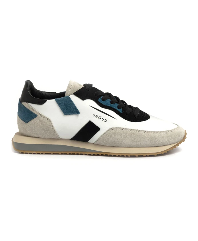 Белые кроссовки в минималистичном стиле Ghoud, мультиколор
Белые кроссовки в минималистичном стиле Ghoud, мультиколор
