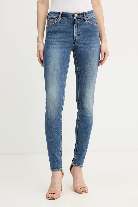 Джинсы Armani Exchange, темно-синий
Джинсы Armani Exchange, темно-синий