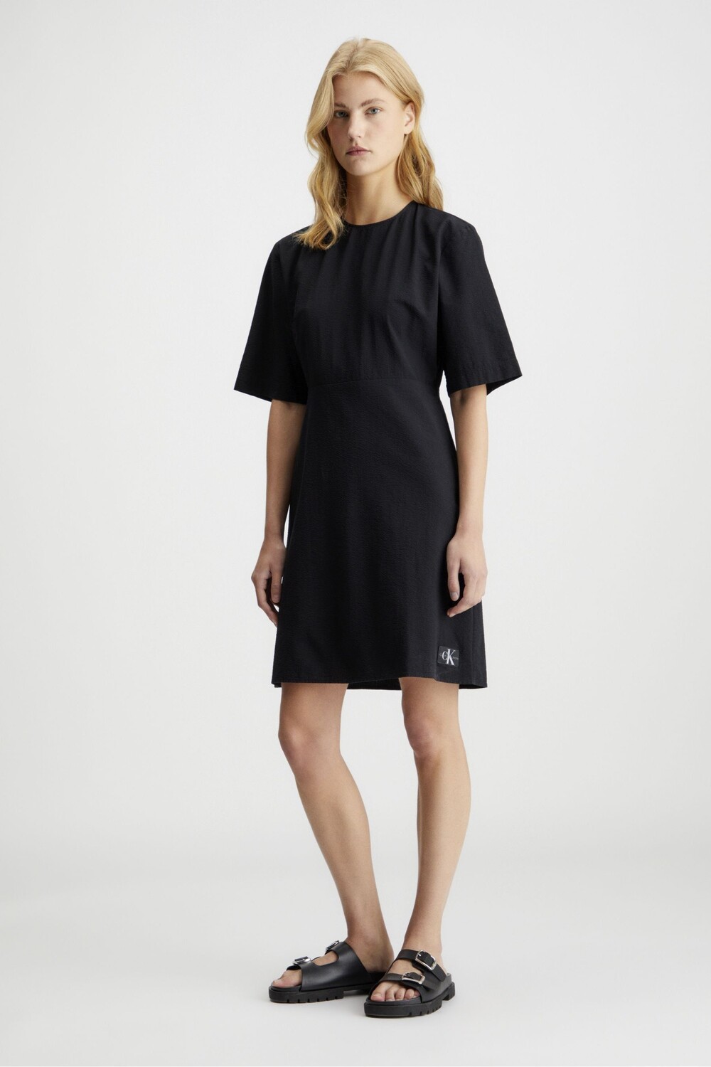 Платье из жатого хлопка с деталями сзади Calvin Klein, черный
Платье из жатого хлопка с деталями сзади Calvin Klein, черный