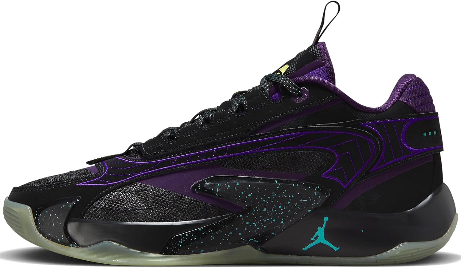 Низкие кроссовки Nike Jordan Luka 2 для мужчин, Black/Grand Purple/Aurora Green/Glow
Низкие кроссовки Nike Jordan Luka 2 для мужчин, Black/Grand Purple/Aurora Green/Glow