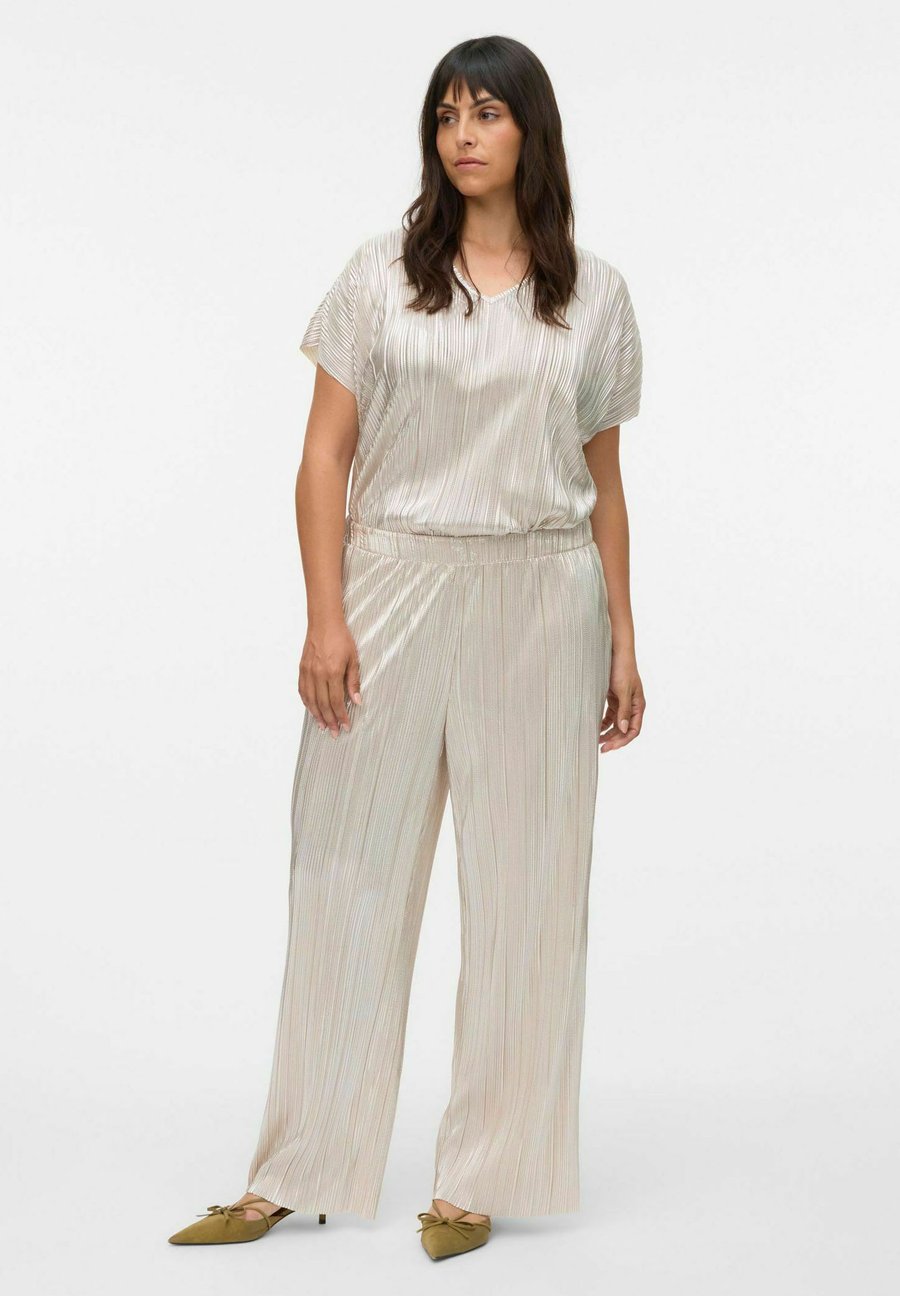 Брюки Vero Moda Curve VMCDUVI, Silver Colour/Silver-Coloured
Брюки Vero Moda Curve VMCDUVI, Silver Colour/Silver-Coloured