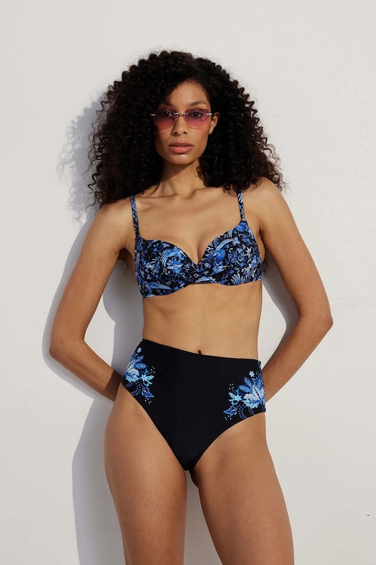 Двухкомпонентный купальник Medicine, мультиколор
Двухкомпонентный купальник Medicine, мультиколор