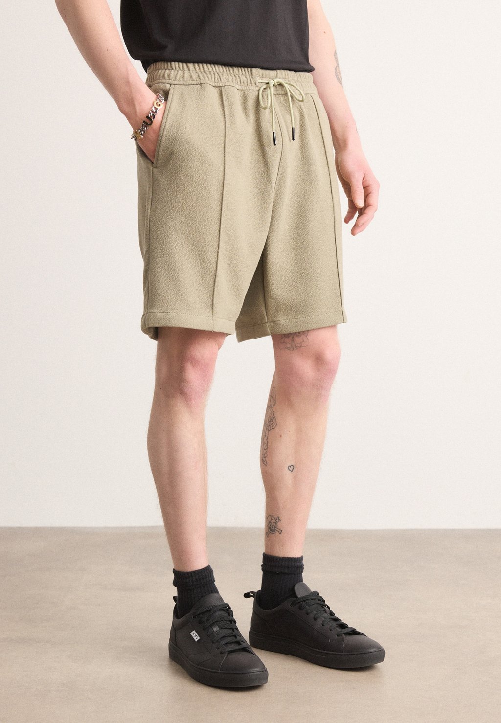 Шорты RAVIS HUGO, хаки
Шорты RAVIS HUGO, хаки